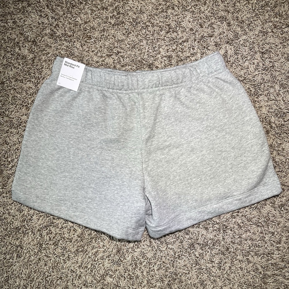Nike Sportswear Club Fleece Mid-Rise Shorts Womens Size Medium Grey DQ5802-063 - Picture 2 of 9